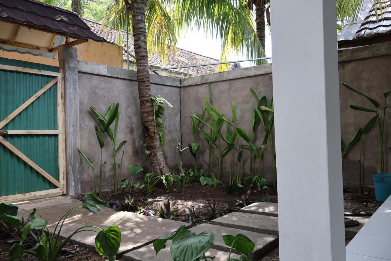 Rumah Tiga Gili Gili Air Exterior photo