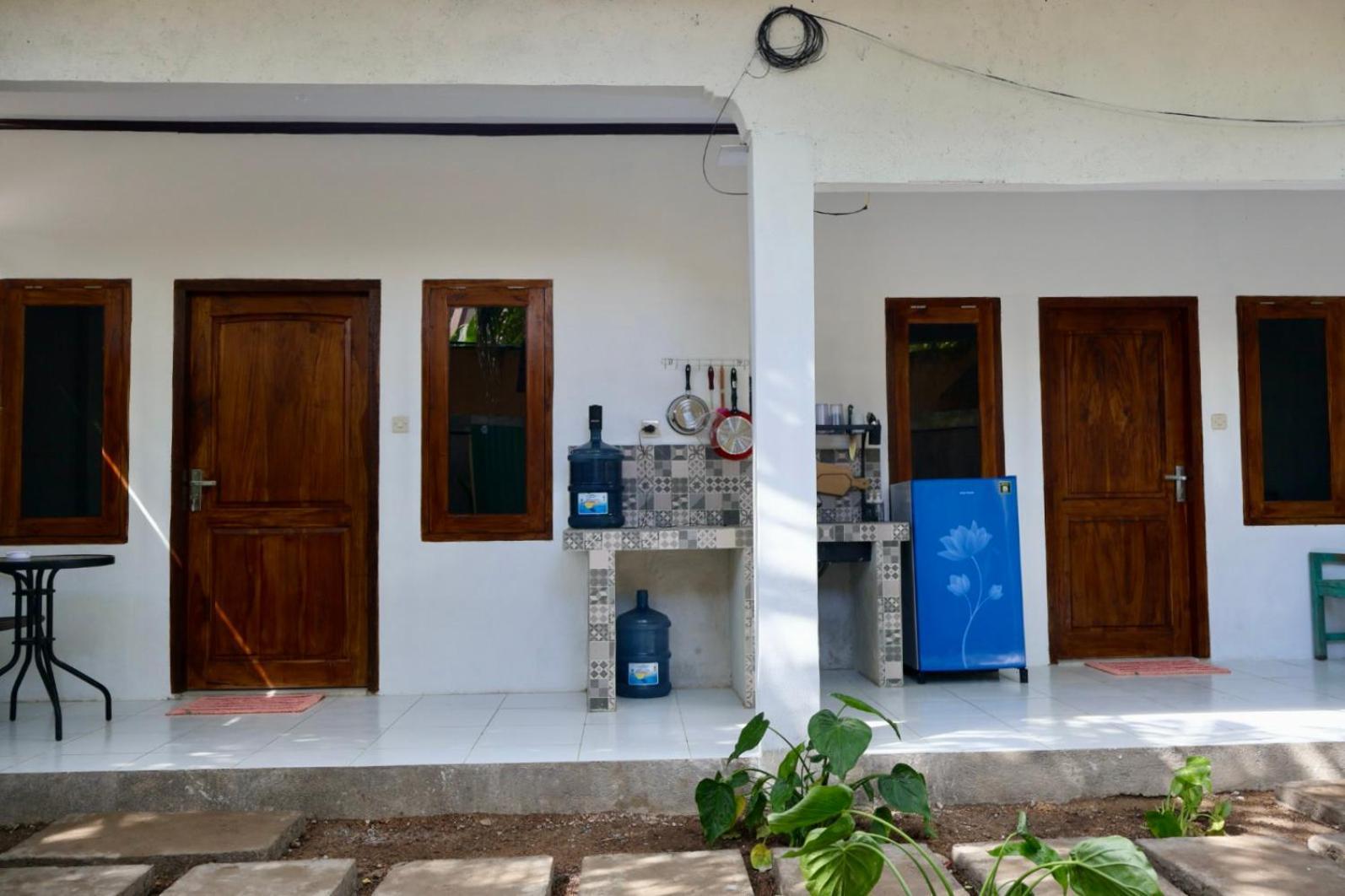 Rumah Tiga Gili Gili Air Exterior photo